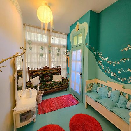 Hotel Feher Tulipan Apartman Debrecen Exterior foto